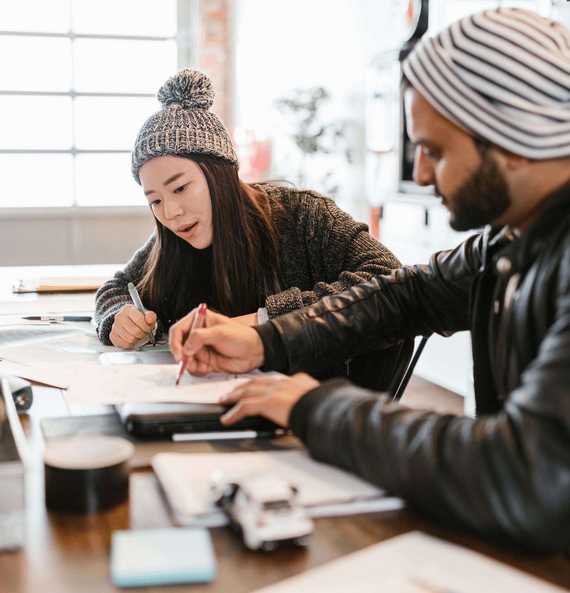 Woman Man Coworking-1-1 Woman Man Coworking-1-1